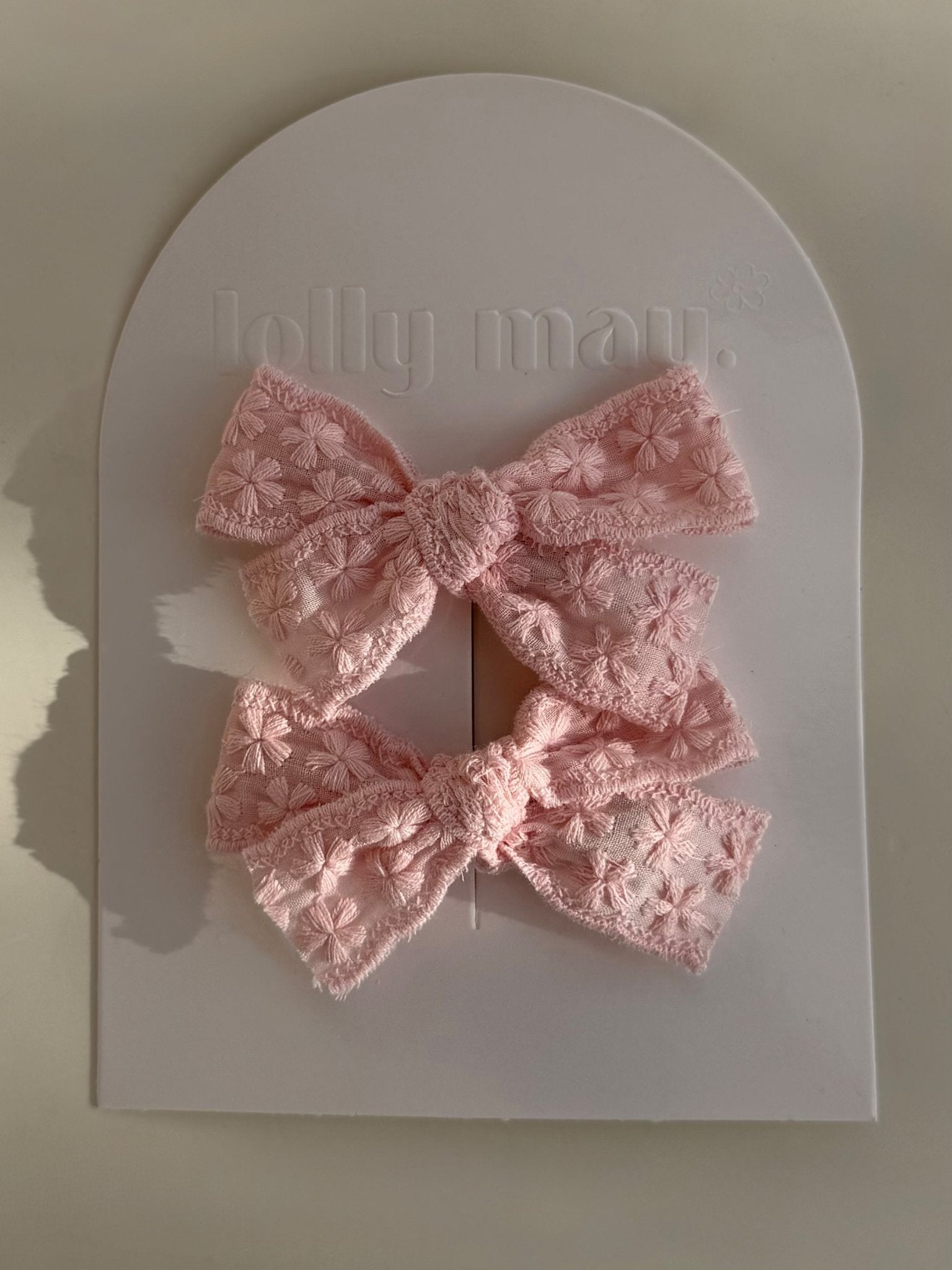 Pink Embroidered Lace Clip