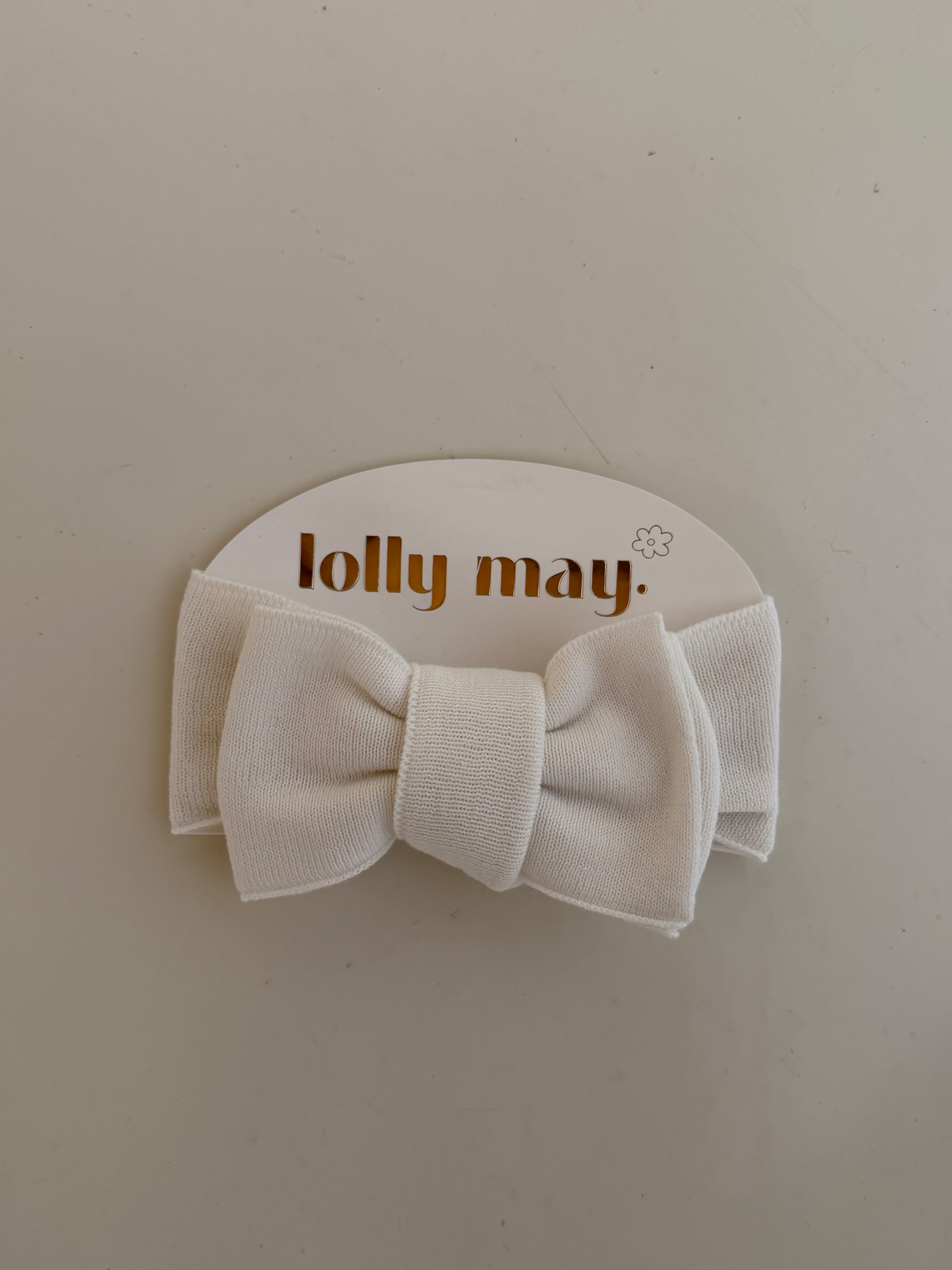 White Head Bow
