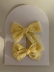 Lemon Embroidered Lace Clip