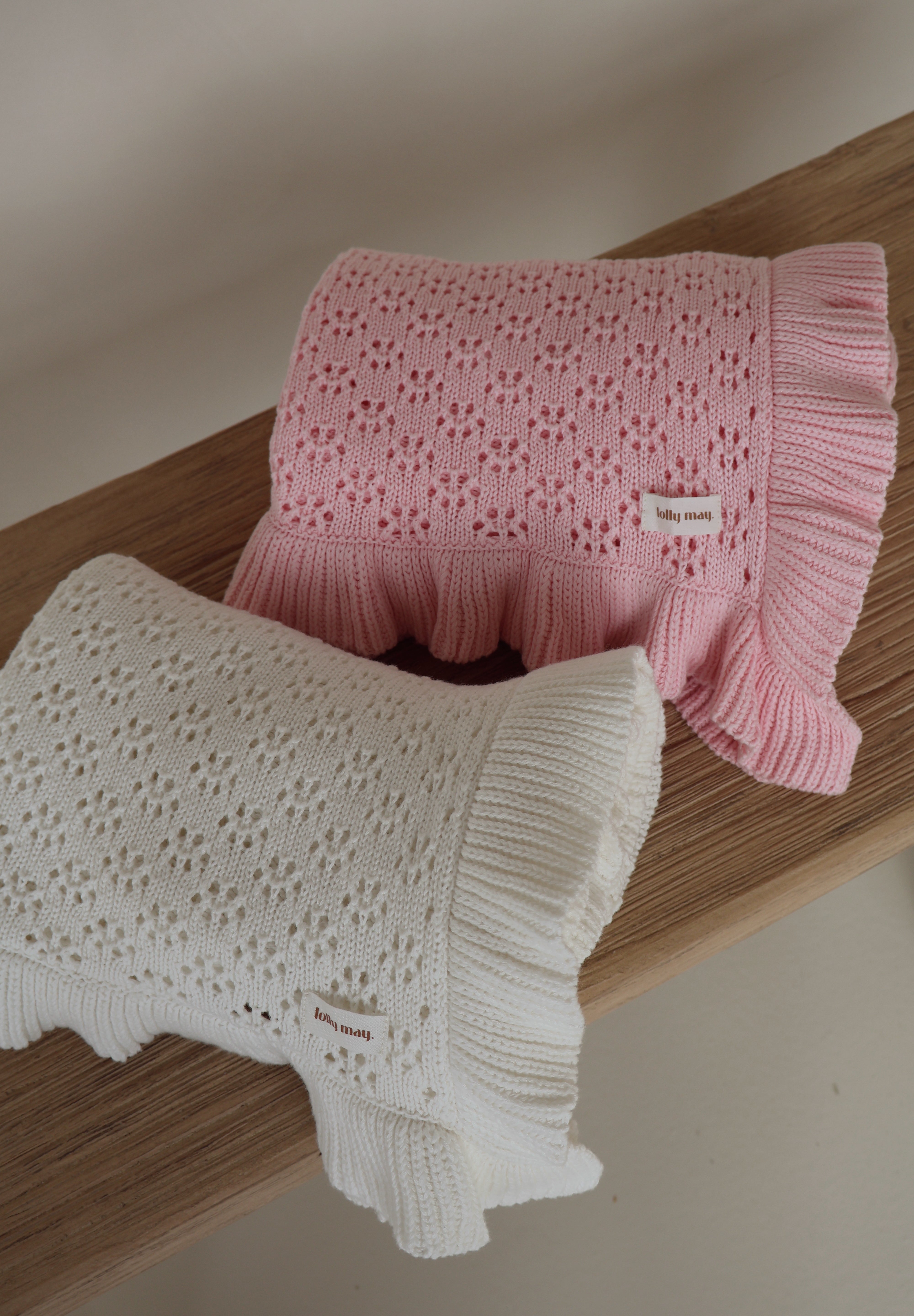 Signature Knit Frill Blanket